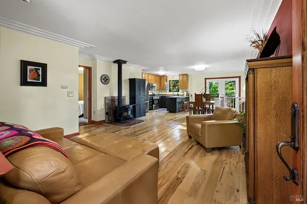 $630,000 | 17450 Summit Avenue, Guerneville, CA 95446