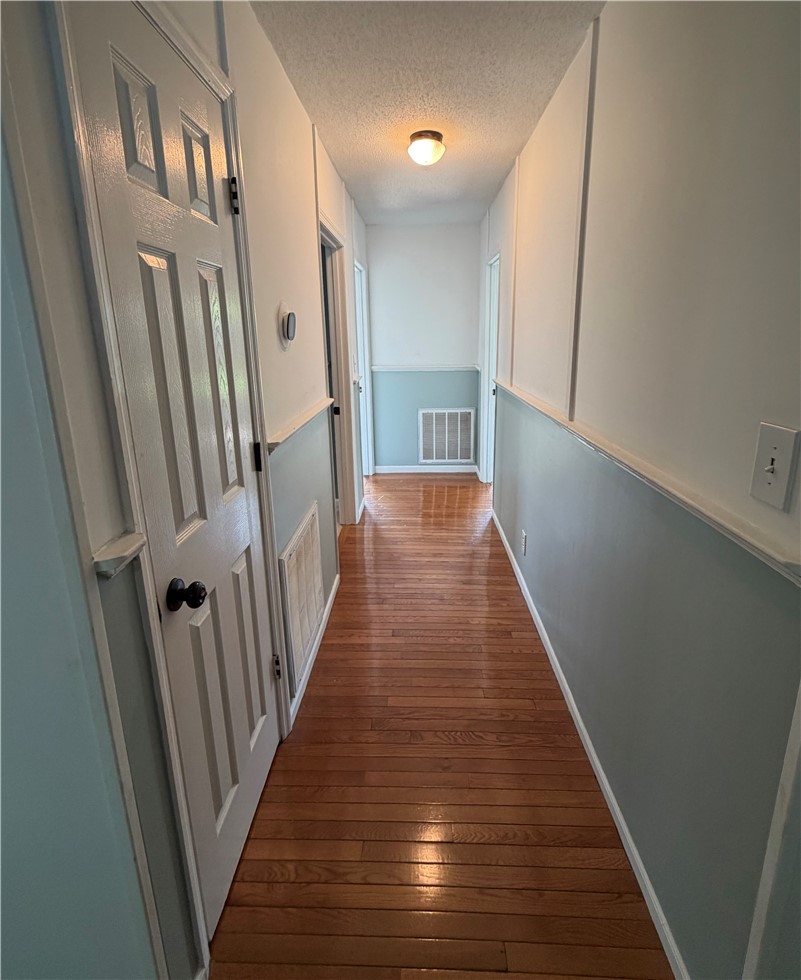 110 Kenneth Drive Anderson, SC 29626 - Photo 10 of 35 Hallway