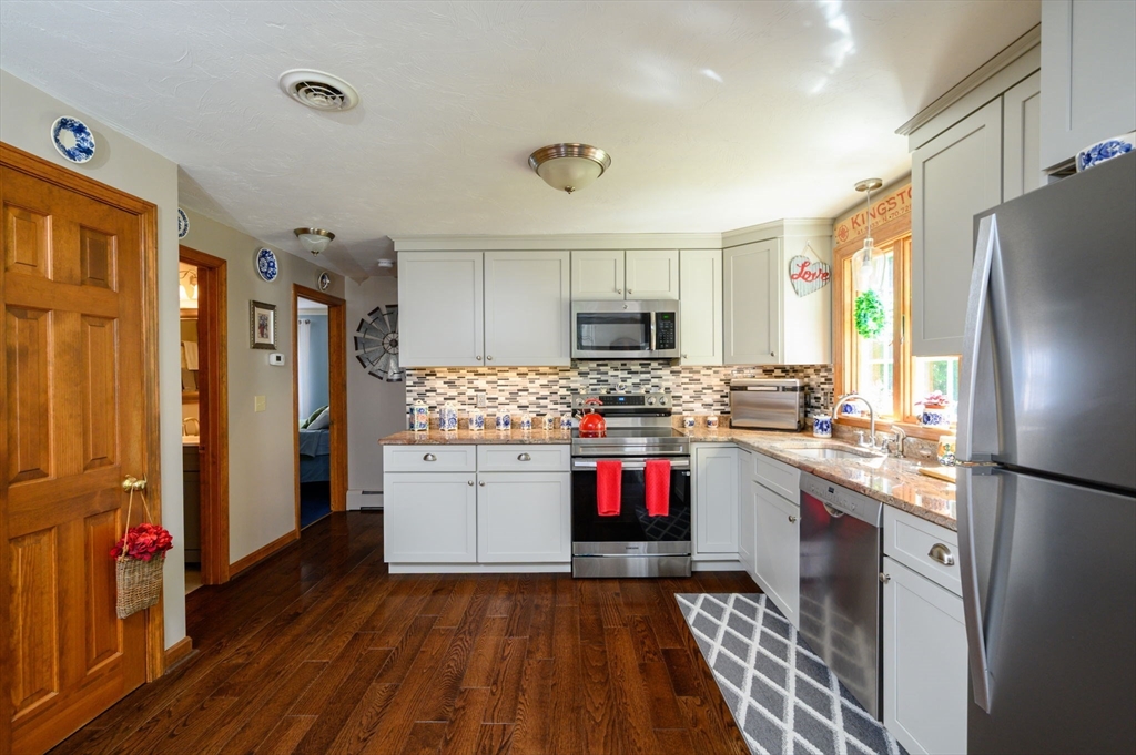 67 Higgins Road Kingston, MA 02364 - Photo 4 of 39