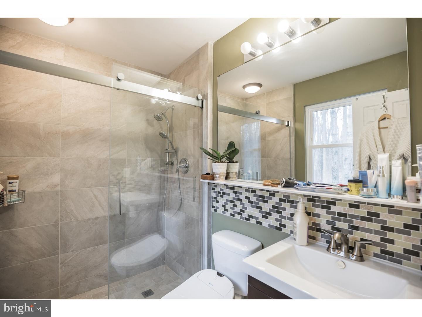 4 Gardner Road Cherry Hill, NJ 08034 - Photo 17 of 35 Primary Bath