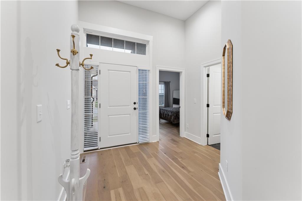 792 Northeast Algonquin Street Lee's Summit, MO 64064 - Photo 2 of 32