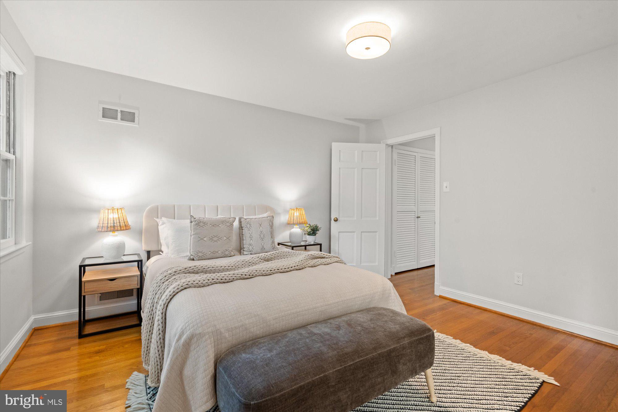 5016 Scarsdale Road Bethesda, MD 20816 - Photo 20 of 37 Second main floor bedroom