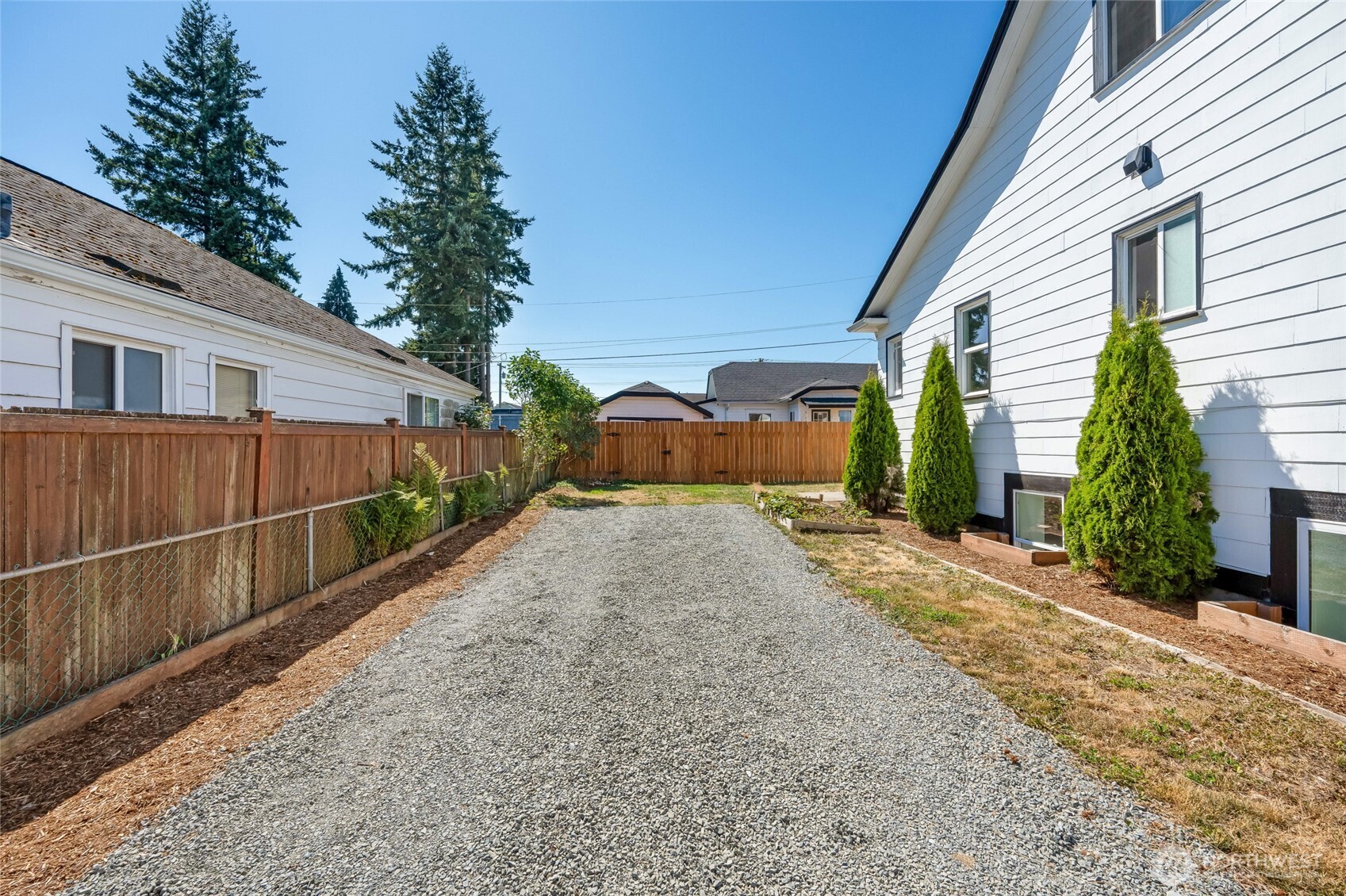 1702 Cedar Street, Unit A Everett, WA 98201 - Photo 4 of 29