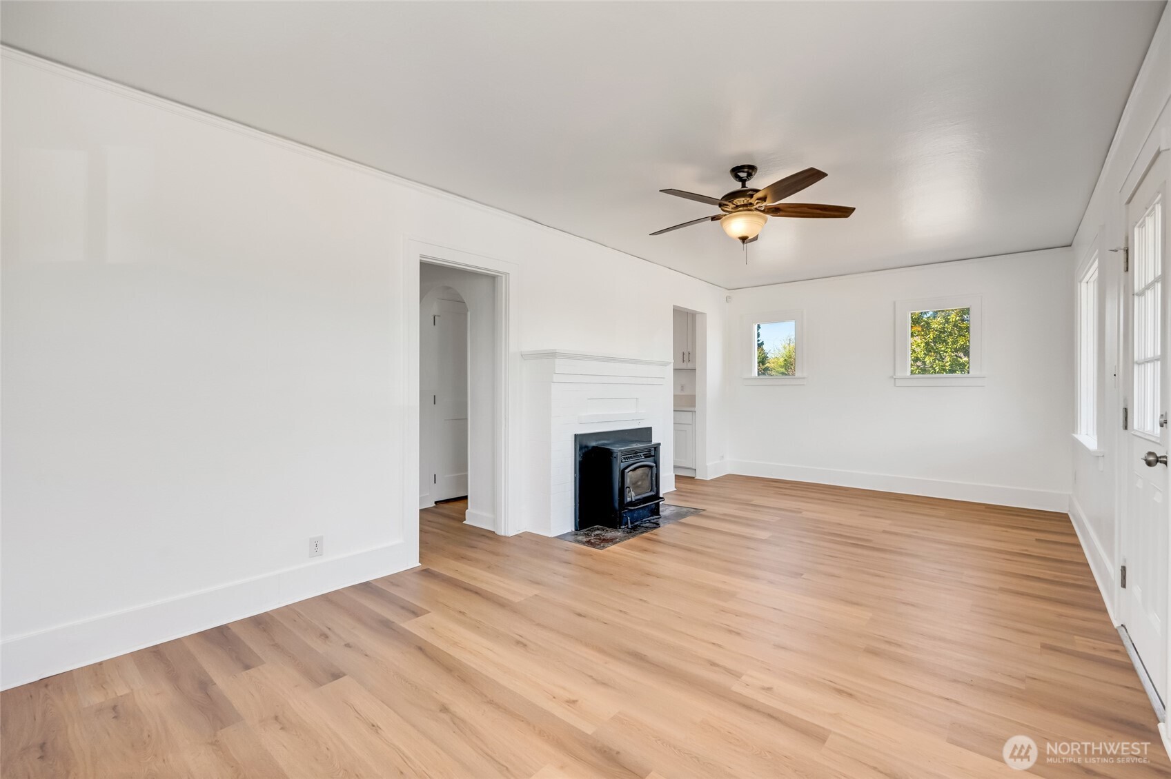 1702 Cedar Street, Unit A Everett, WA 98201 - Photo 7 of 29