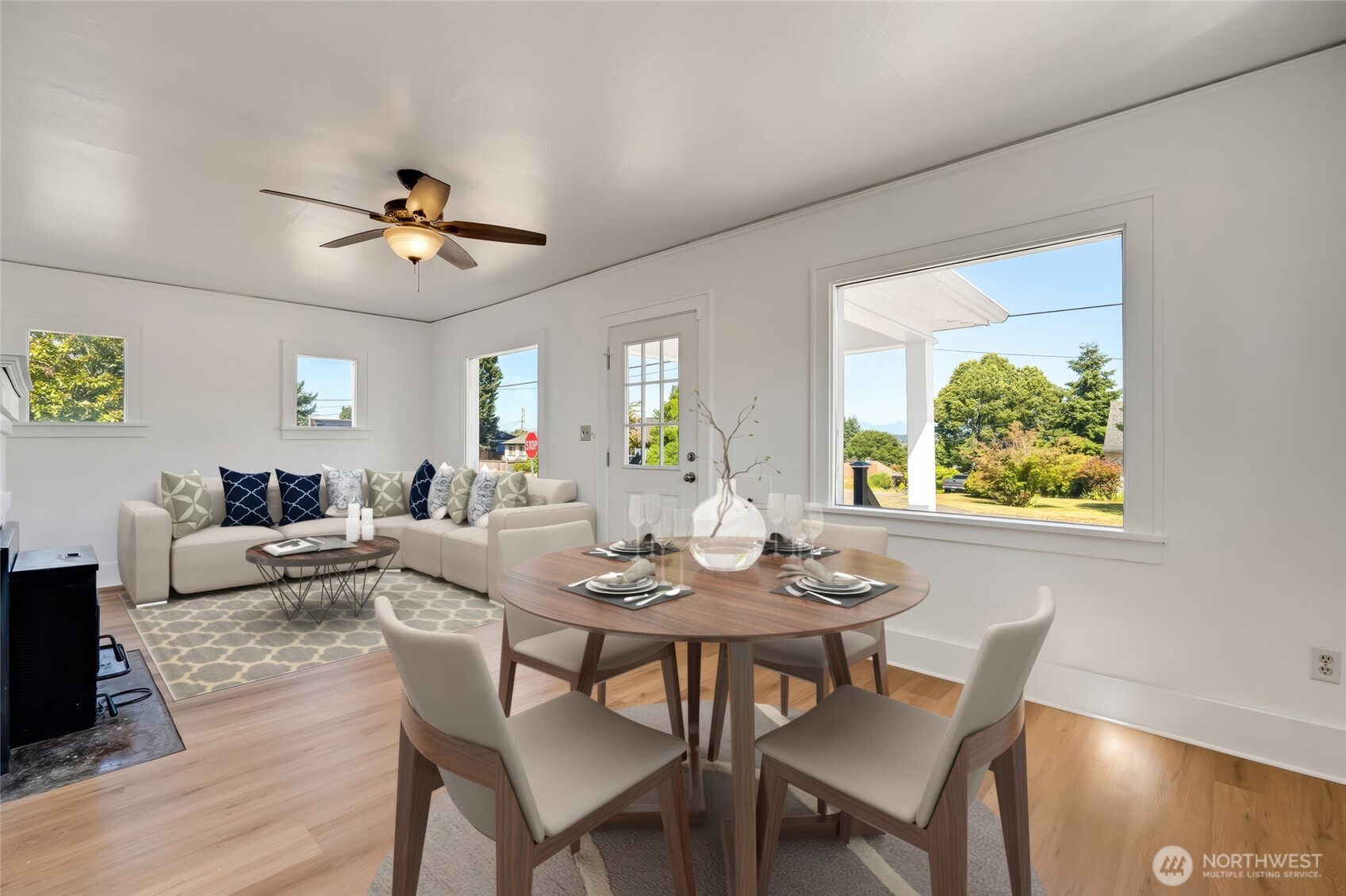 1702 Cedar Street, Unit A Everett, WA 98201 - Photo 8 of 29