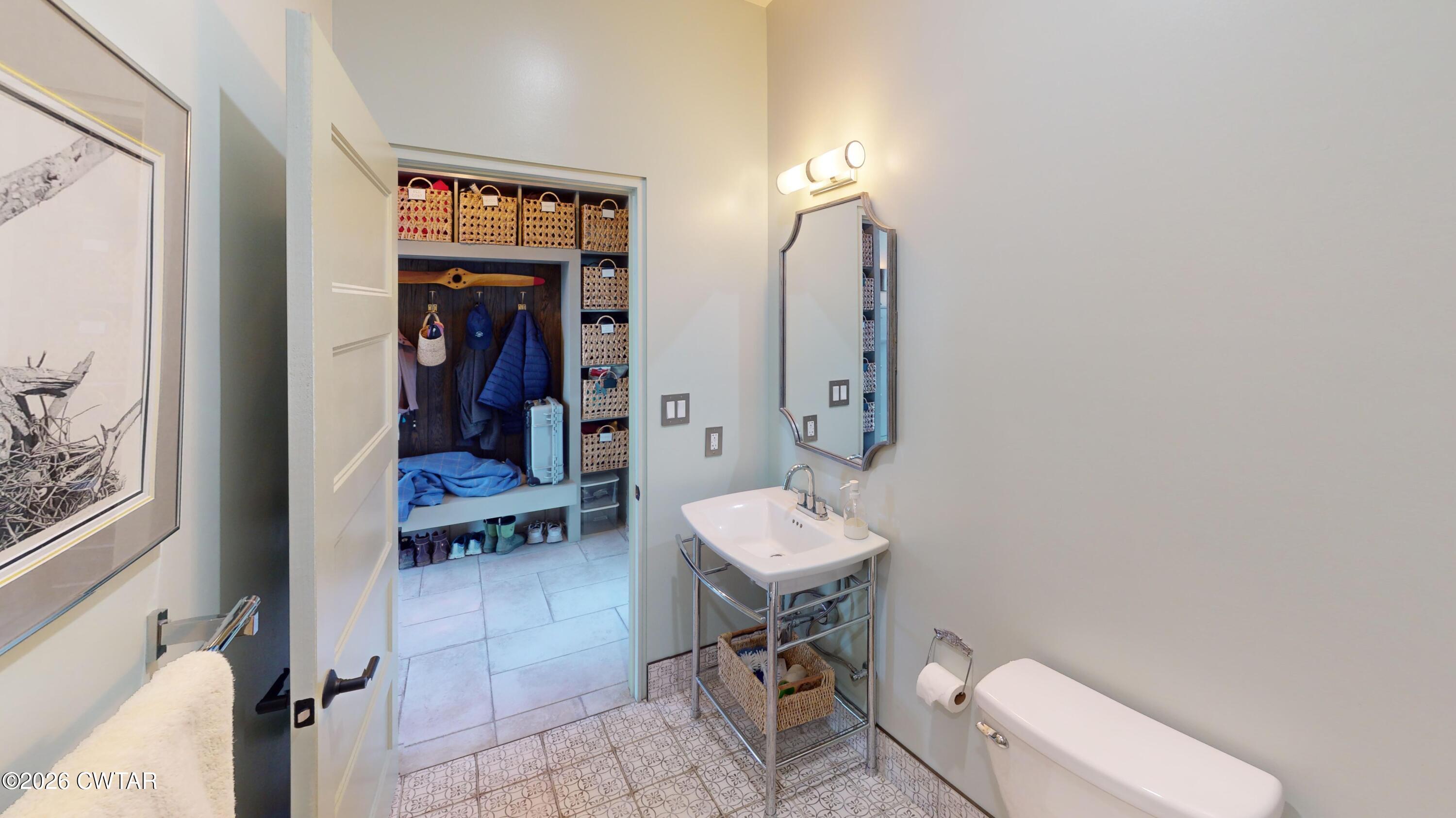 400 Chickasaw Bluff Road Dyersburg, TN 38024 - Photo 11 of 27 400-Chickasaw-Bluff-Road--Bathroom