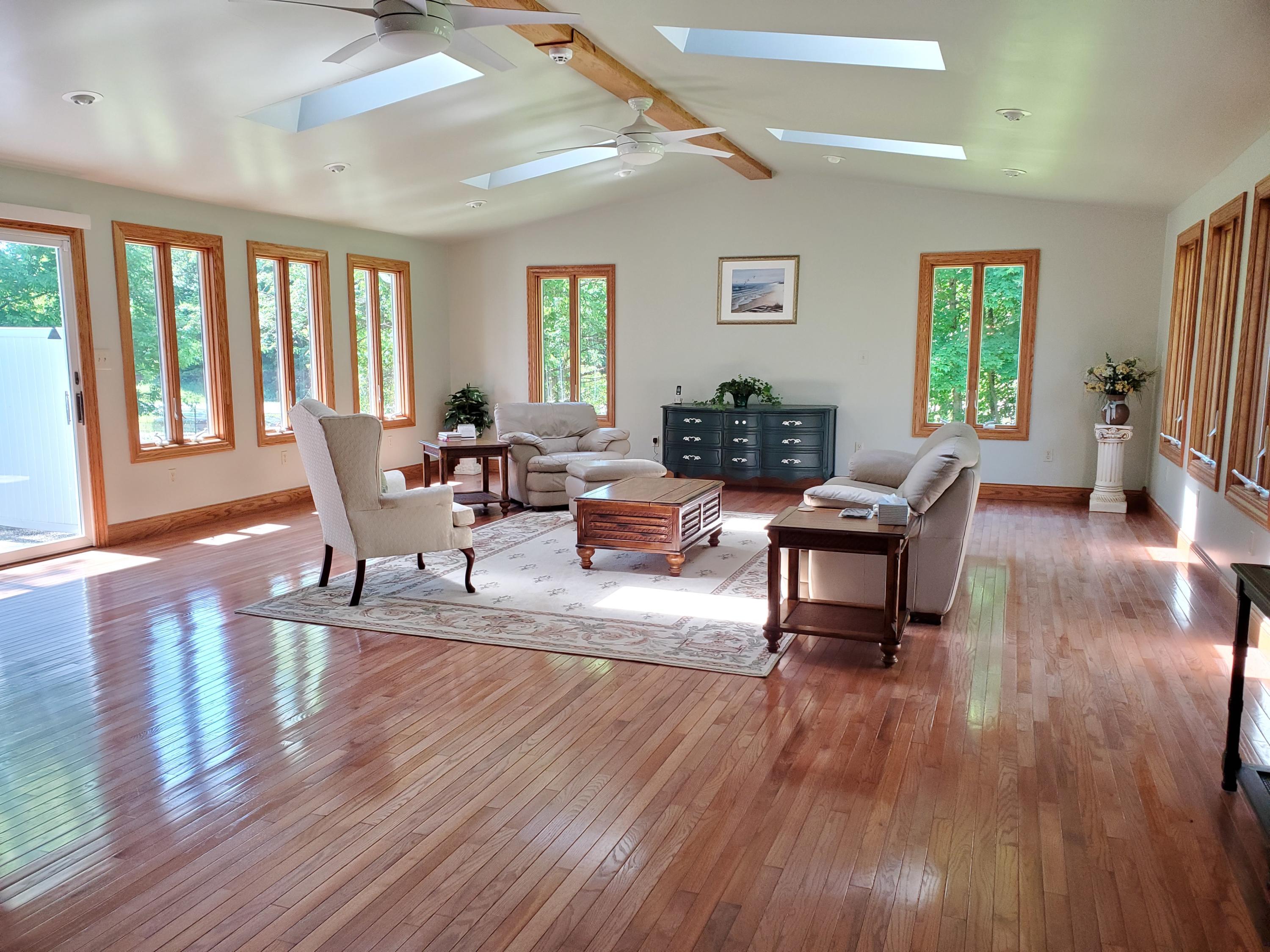 3615 Snodgrass Road Ontario, OH 44903 - Photo 3 of 33