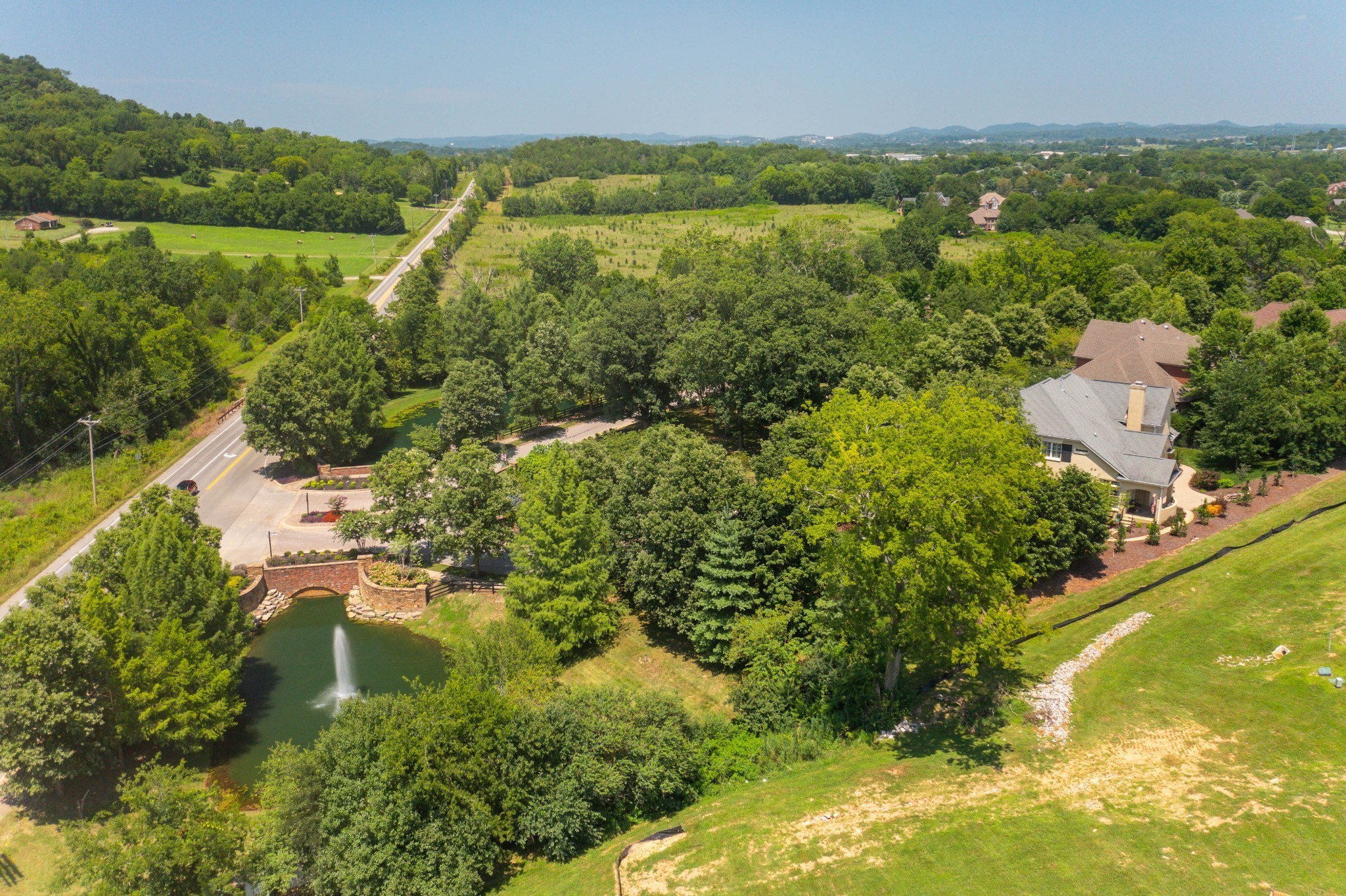 102 Stream Valley Boulevard Franklin, TN 37064 - Photo 4 of 69