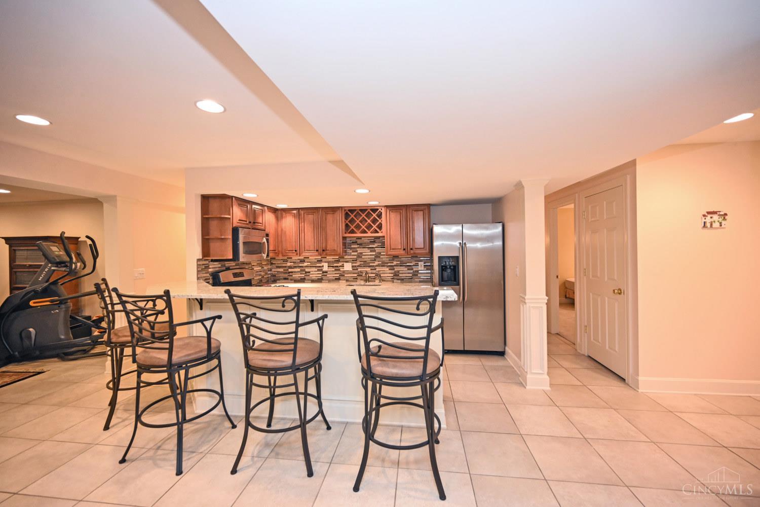 8847 Montgomery Road Cincinnati, OH 45236 - Photo 43 of 61 Gallery Image 43