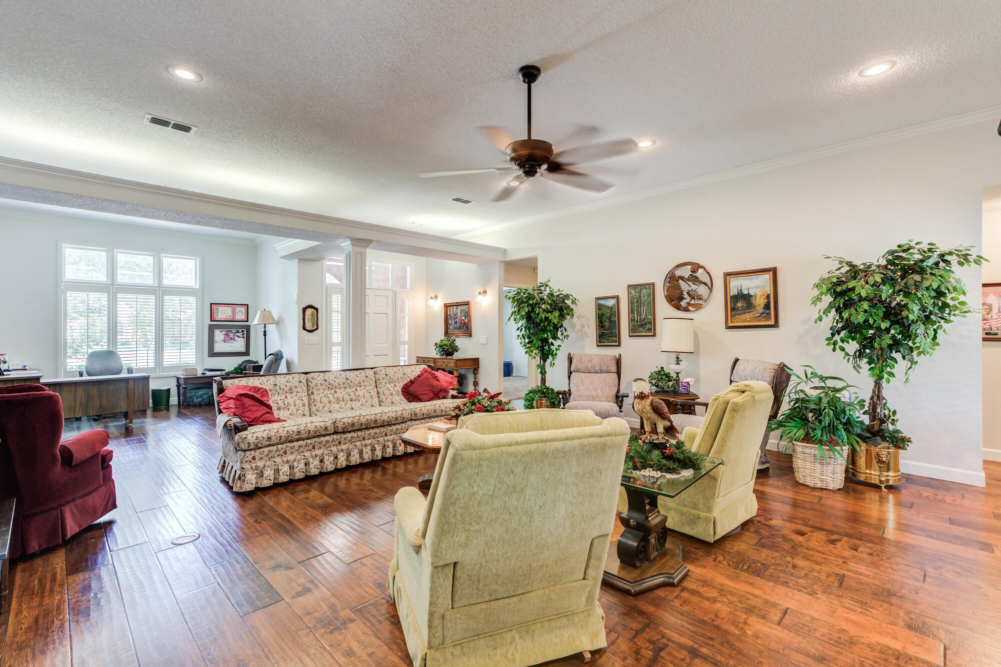8511 C R 6920 Lubbock, TX 79407 - Photo 13 of 56 8511-CR-6920_Lubbock-TX_27_Living-Room