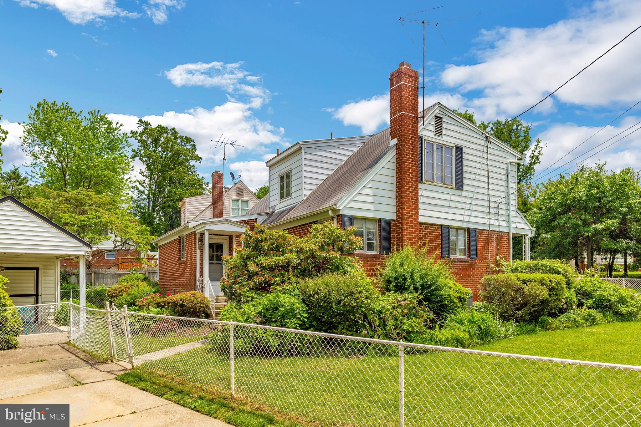 3929 Weller Road Silver Spring, MD 20906 - Photo 46 of 54 a view of a house with a swimming pool