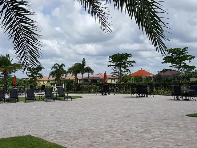 a view of outdoor space