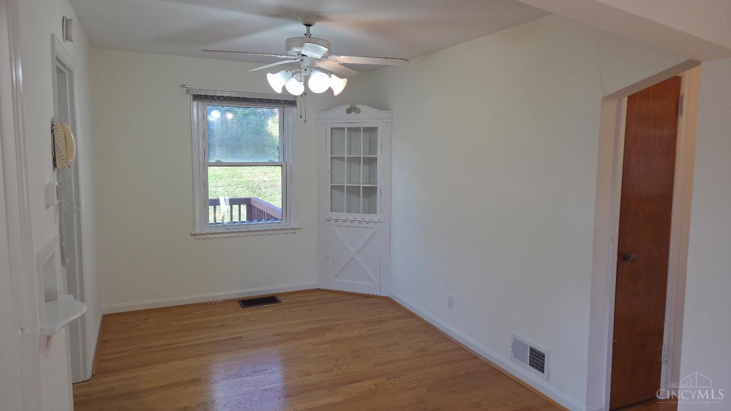 8240 Camargo Road Madeira, OH 45243 - Photo 12 of 32
