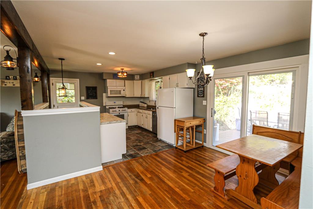 738 McLean Street Rochester, PA 15074 - Photo 8 of 22
