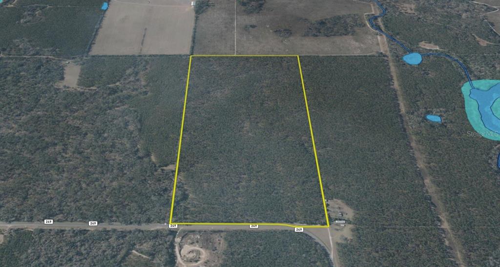 249 Southwest County Road Jasper, FL 32052 - Photo 23 of 29 a bathroom with a shower