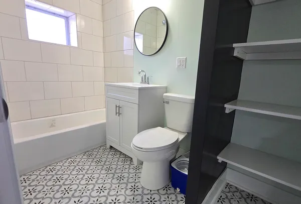 $1,400 | 3051 North Austin Avenue, Unit 1R, Chicago, IL 60634