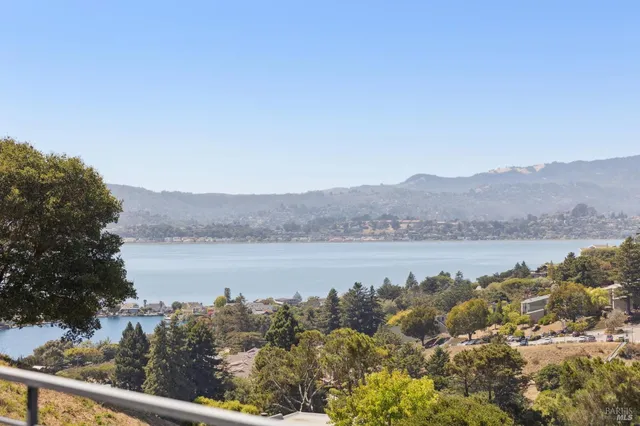 $2,550,000 | 6 Red Hill Circle, Tiburon, CA 94920