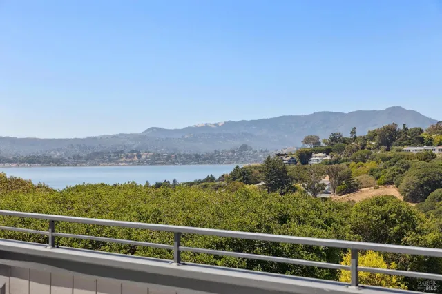 $2,550,000 | 6 Red Hill Circle, Tiburon, CA 94920
