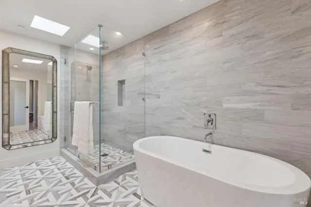 $2,550,000 | 6 Red Hill Circle, Tiburon, CA 94920