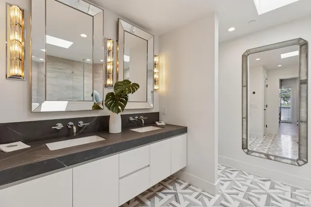 $2,550,000 | 6 Red Hill Circle, Tiburon, CA 94920