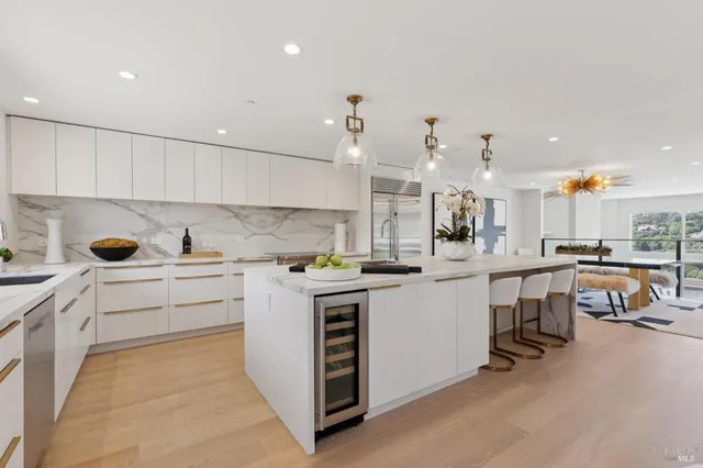 $2,550,000 | 6 Red Hill Circle, Tiburon, CA 94920