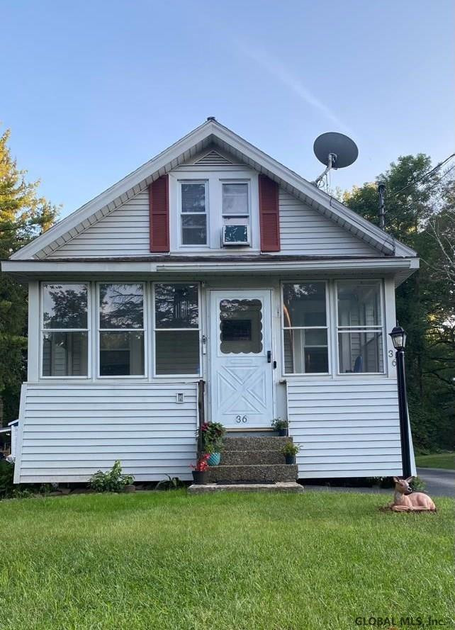 36 Morris Road Colonie, NY 12304 - Photo 1 of 39 Photo 1