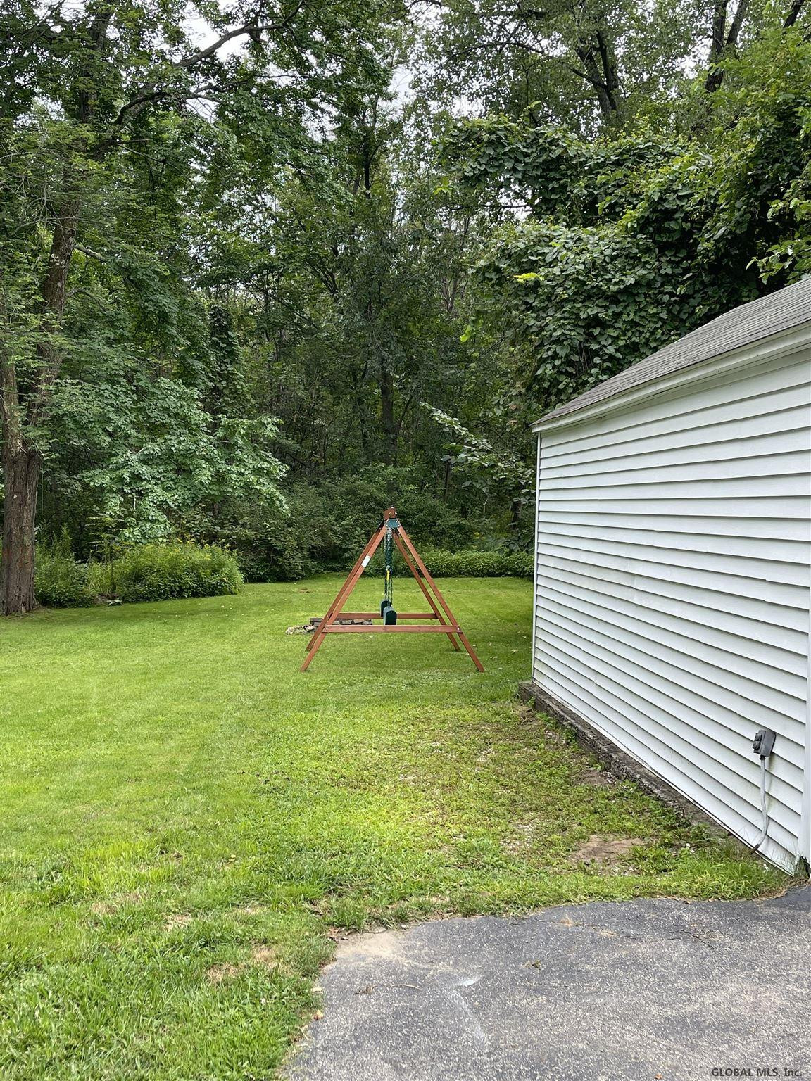 36 Morris Road Colonie, NY 12304 - Photo 33 of 39 Photo 35