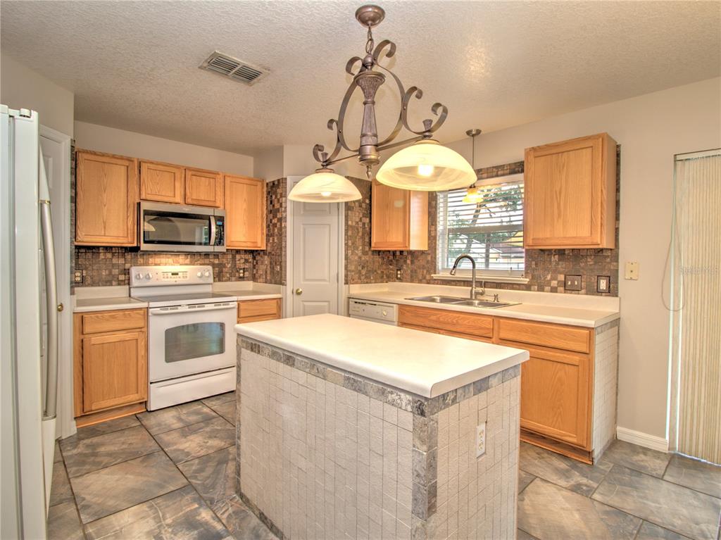 17 Fir Drive Trace Ocala, FL 34472 - Photo 5 of 30