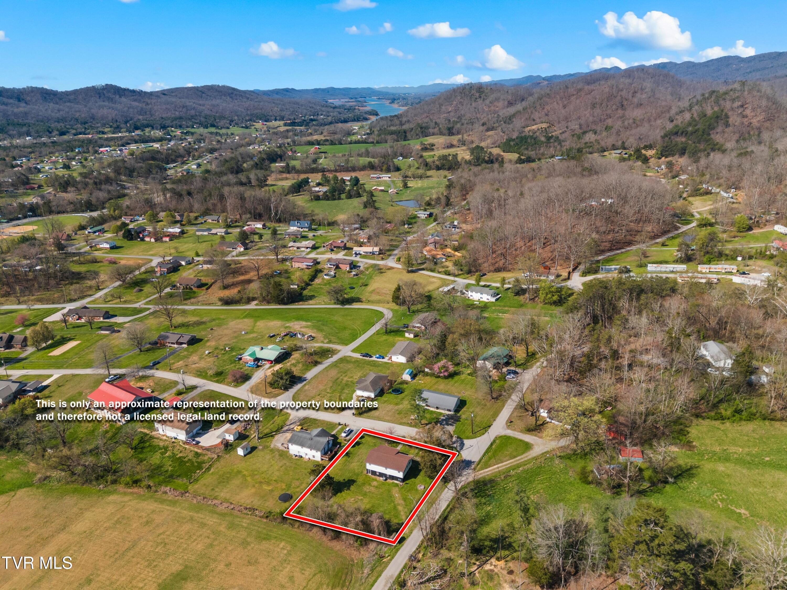 300 Glades Circle Bean Station, TN 37708 - Photo 31 of 36 004-300GladeCircle-BeanStation-TN-37708-