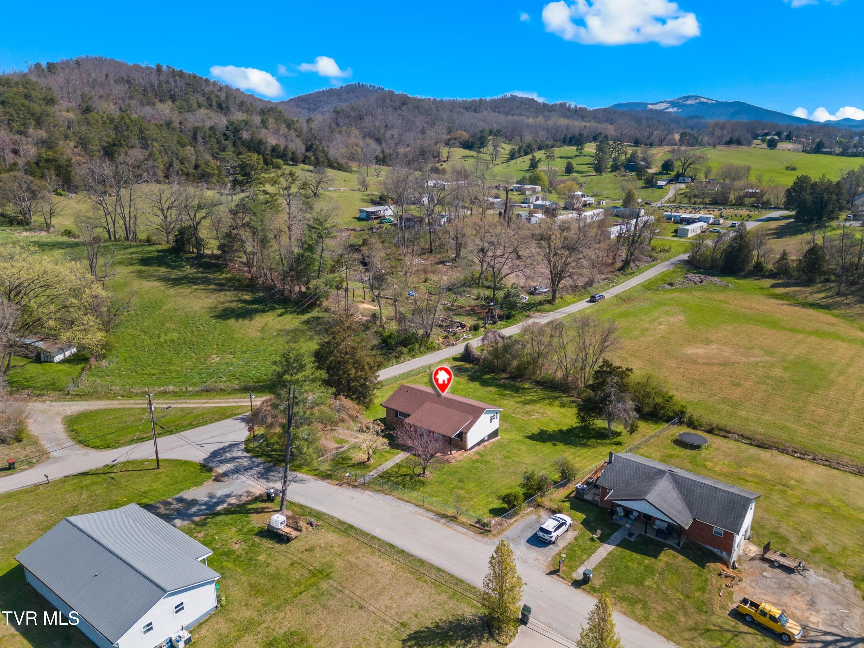300 Glades Circle Bean Station, TN 37708 - Photo 34 of 36 037-300GladeCircle-BeanStation-TN-37708-