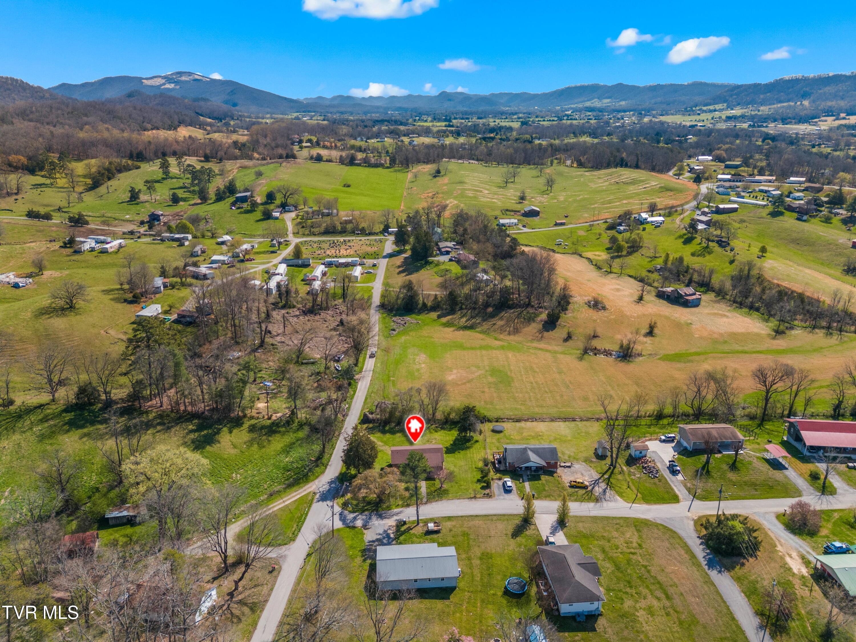 300 Glades Circle Bean Station, TN 37708 - Photo 35 of 36 036-300GladeCircle-BeanStation-TN-37708-