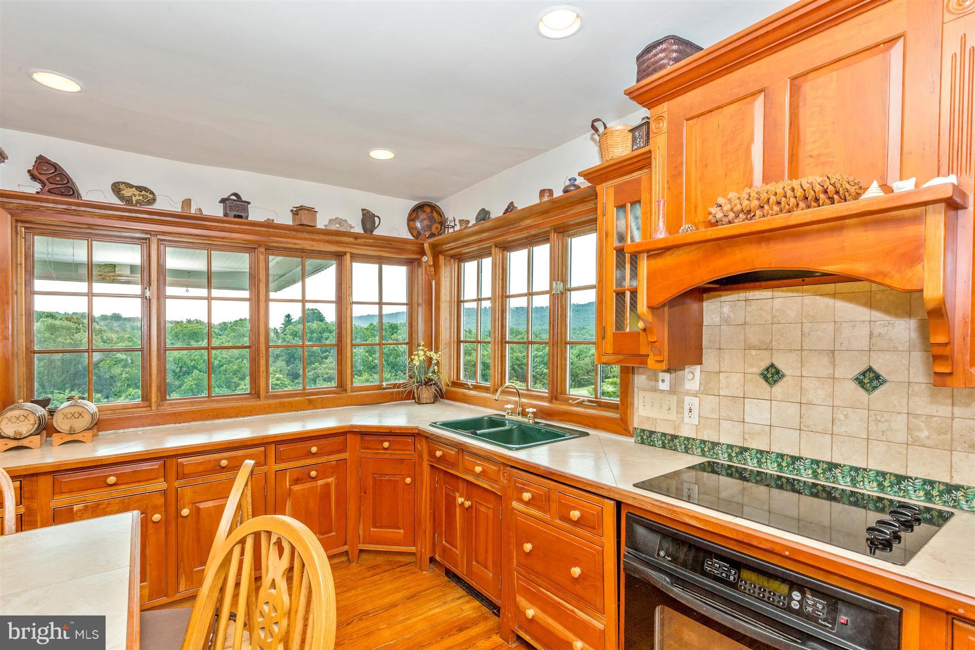 2700 Roderick Road Frederick, MD 21704 - Photo 4 of 30 Kitchen