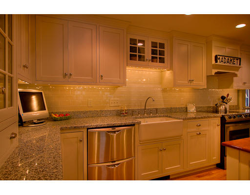 8 Volunteer Road Hingham, MA 02043 - Photo 8 of 26 Gallery Image 8
