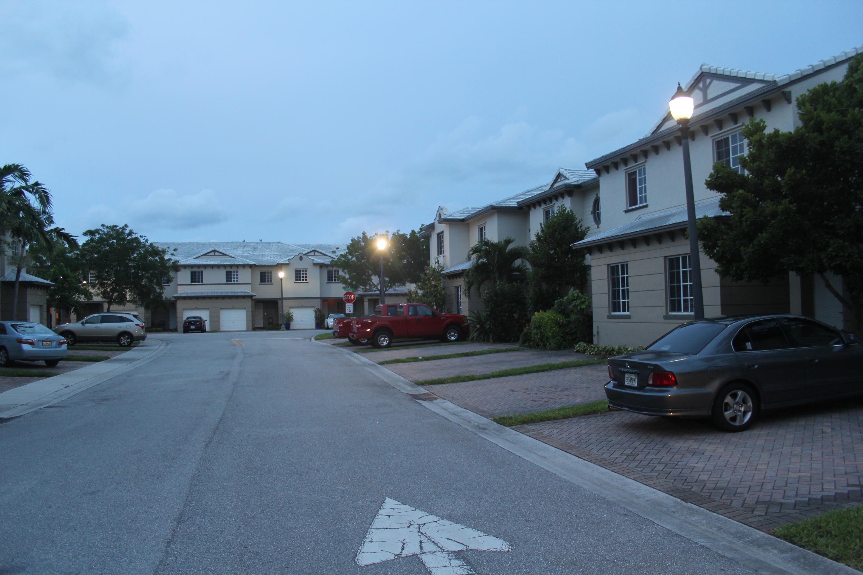 1987 Freeport Drive Riviera Beach, FL 33404 - Photo 2 of 12 IMG_7524