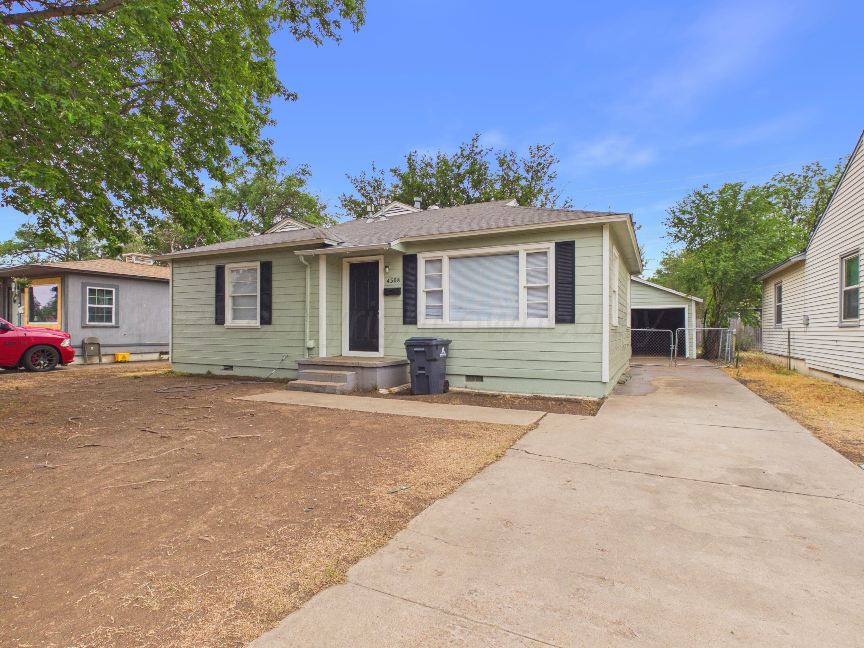 4308 South Jackson Street Amarillo, TX 79110 - Photo 3 of 27 CAM06442G6-PR0059-STILL002