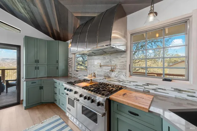 $549,000 | 914 Cape Cod Court, Napa, CA 94558