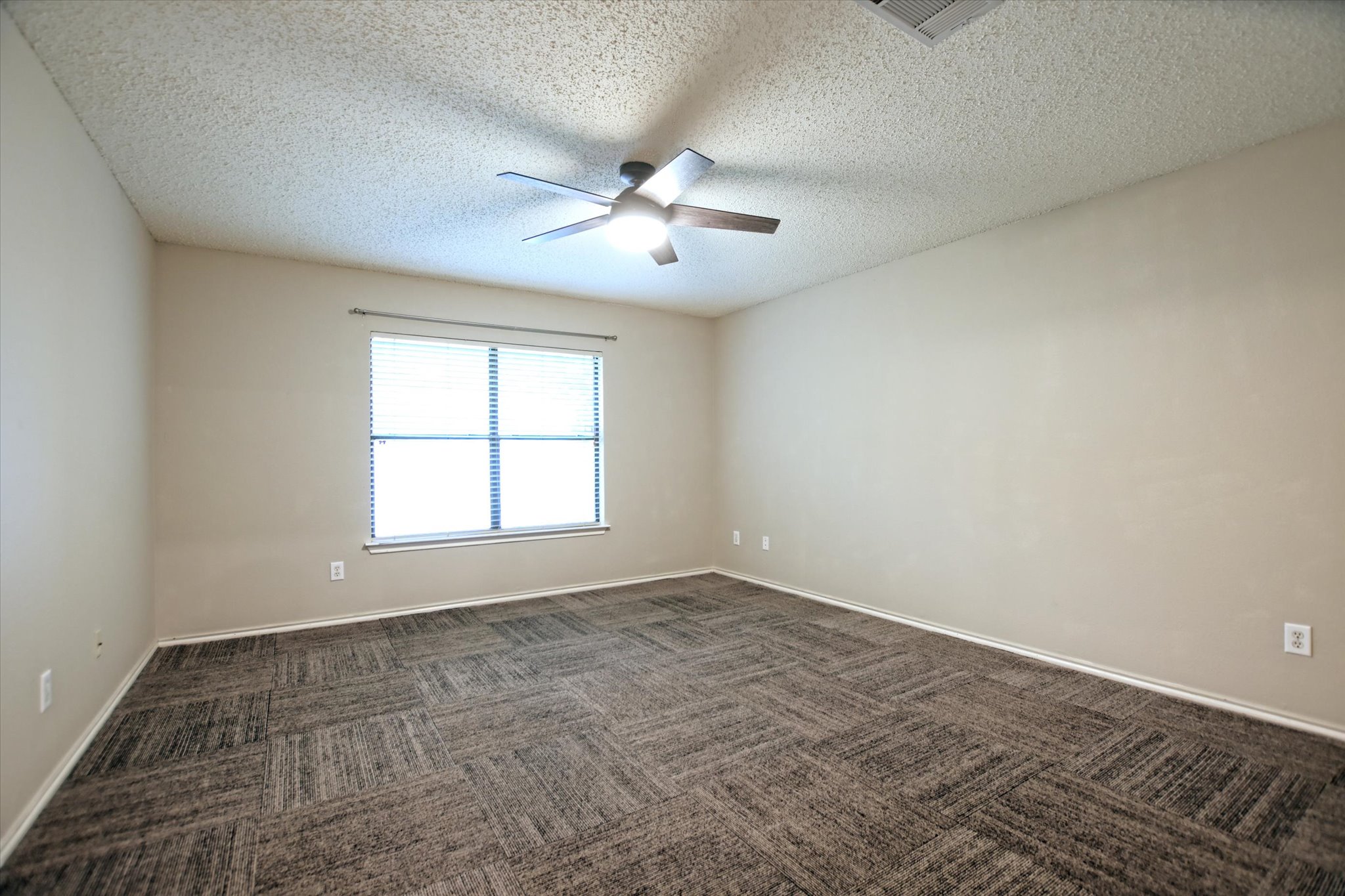 1353 Lakeside Loop Round Rock, TX 78665 - Photo 11 of 21