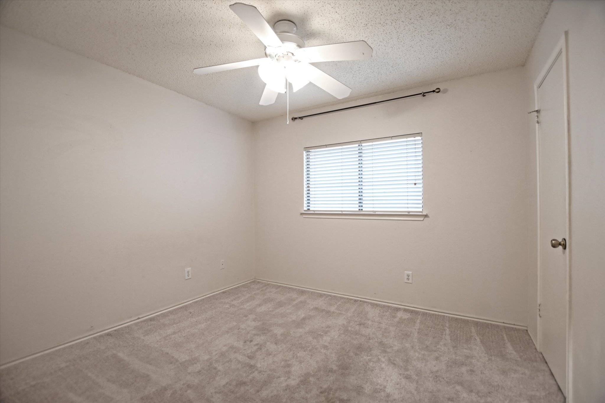 1353 Lakeside Loop Round Rock, TX 78665 - Photo 8 of 21