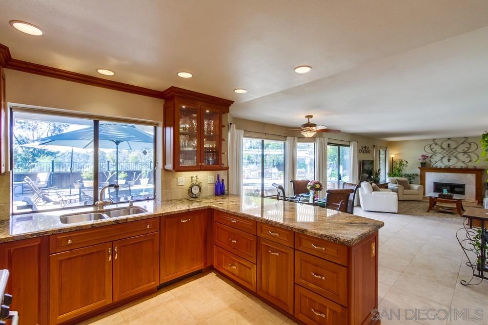14834 Oakline Road Poway, CA 92064 - Photo 9 of 25