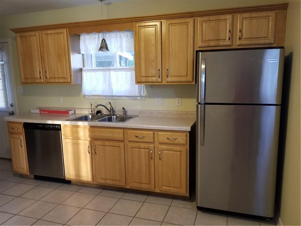 355 South Kenmore Road Indianapolis, IN 46219 - Photo 11 of 28 Gallery Image 11