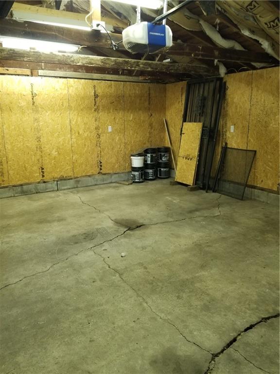 355 South Kenmore Road Indianapolis, IN 46219 - Photo 23 of 28 Gallery Image 23