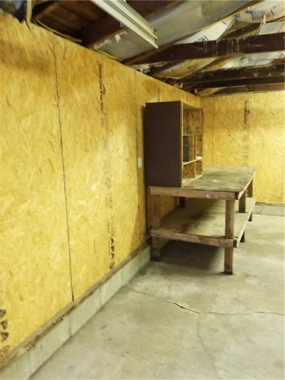 355 South Kenmore Road Indianapolis, IN 46219 - Photo 24 of 28 Gallery Image 24
