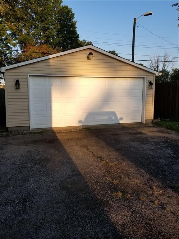 355 South Kenmore Road Indianapolis, IN 46219 - Photo 26 of 28 Gallery Image 26