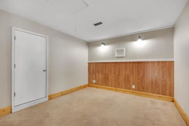 $2,400 | 266 Honeysuckle Way, Niceville, FL 32578