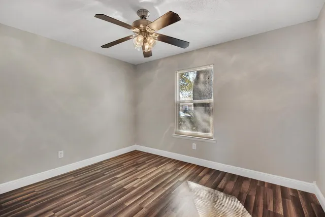 $2,400 | 266 Honeysuckle Way, Niceville, FL 32578