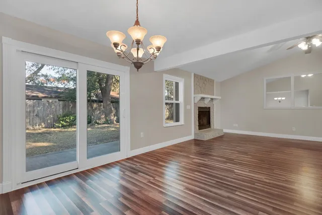 $2,400 | 266 Honeysuckle Way, Niceville, FL 32578