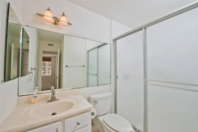 $3,500 | 6550 Tampa Avenue, Unit 1, Reseda, CA 91335