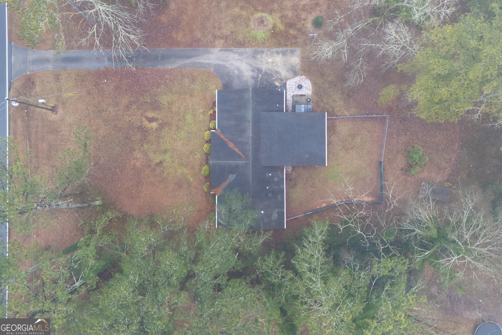 861 Bonner Road Carrollton, GA 30117 - Photo 38 of 38 a view of a brick house with a yard