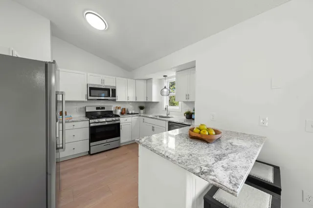 $475,000 | 4124 New York Avenue, Eagan, MN 55123