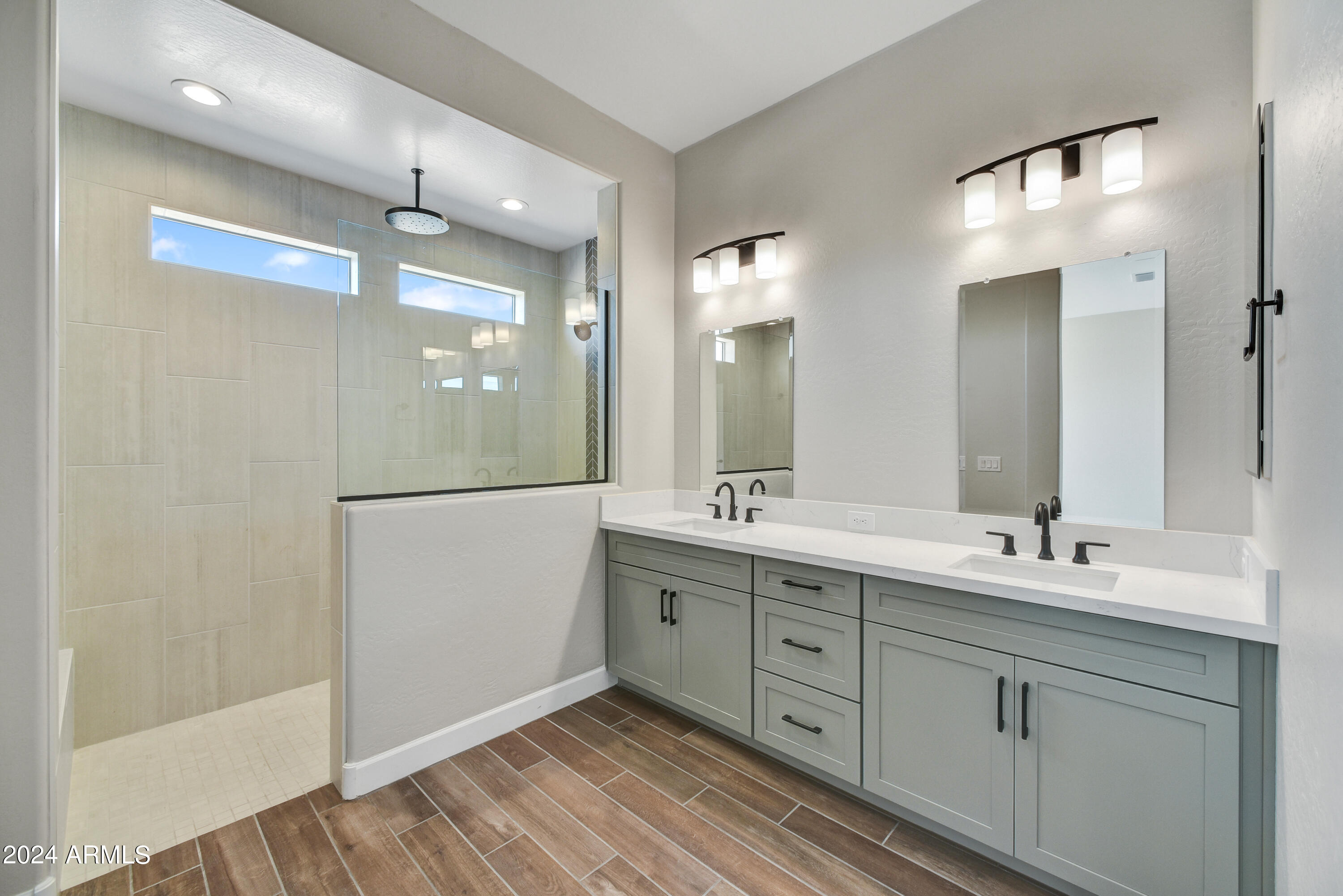 18957 West Lawrence Road Waddell, AZ 85355 - Photo 7 of 16 007_Primary Bathroom